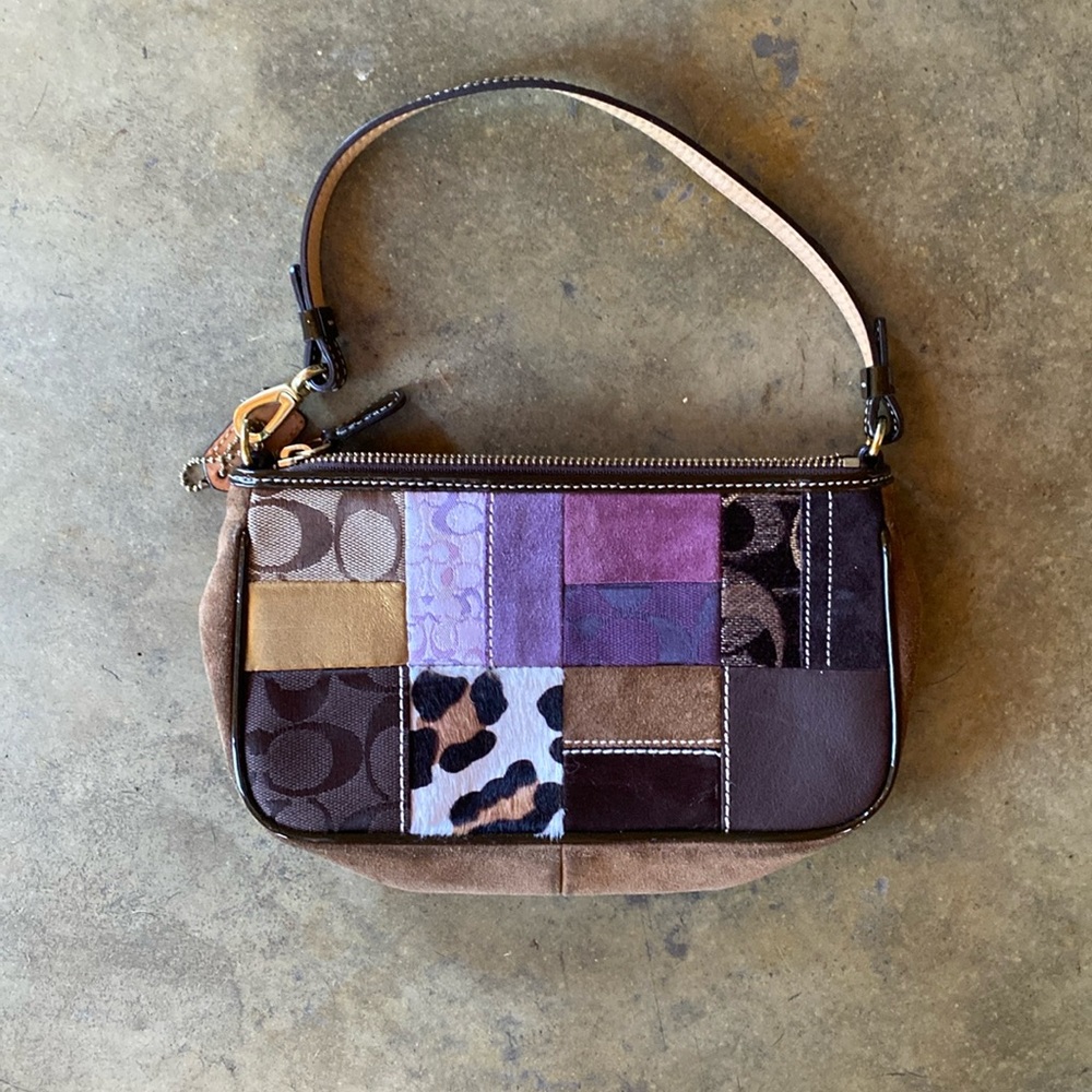 Used less than 5 times, like new. Comes from smoke free home.